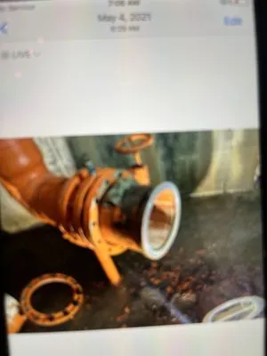 Dixon Construction Logo