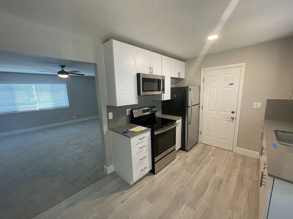 Slide of D&J Handyman services