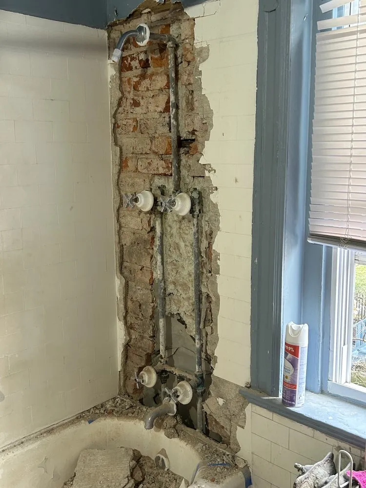 Expert drain cleaning service in Washington, Dc, DC - DJ's Plumbing & Electrical