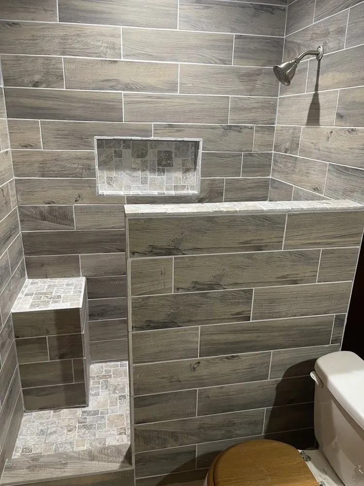 Slide of D&M Gas and Home