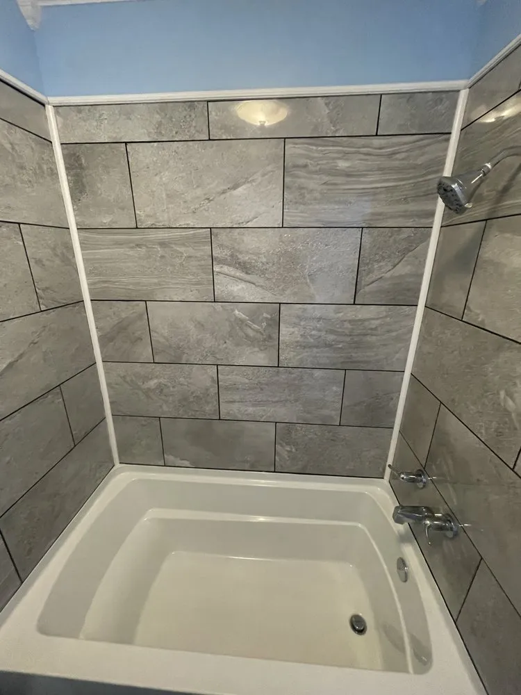 Slide of D&M Gas and Home