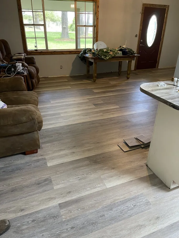 Slide of D&M Gas and Home