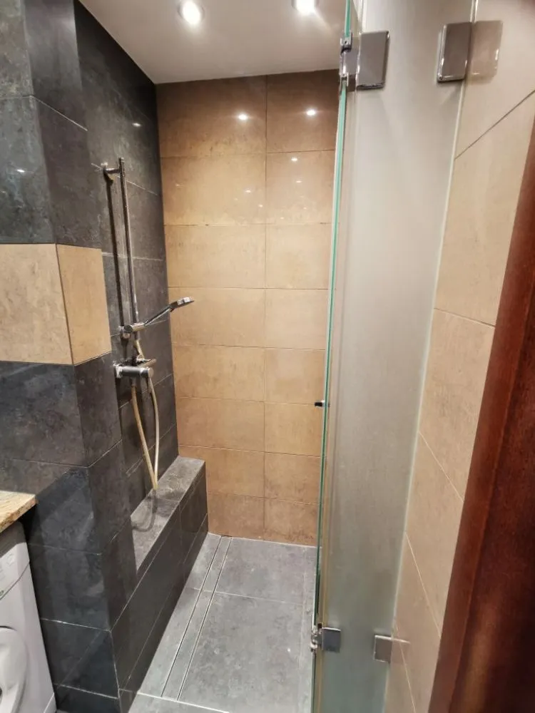 Slide of D&M Remodeling