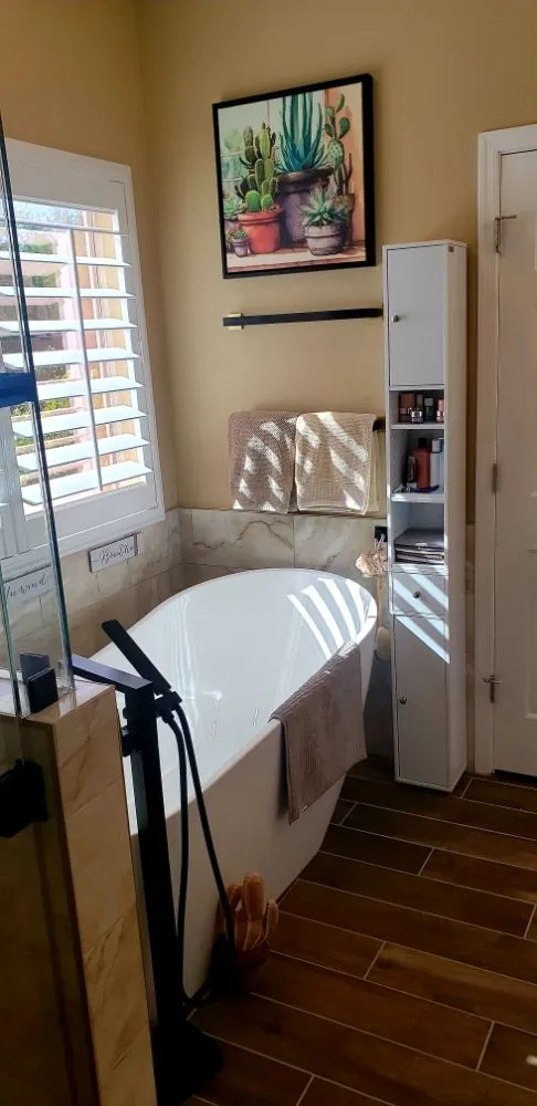 Slide of D&M Remodeling