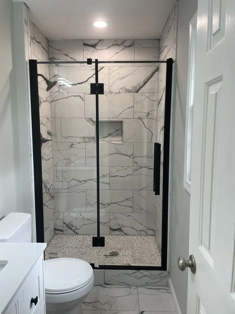 Slide of D&M Remodeling Service