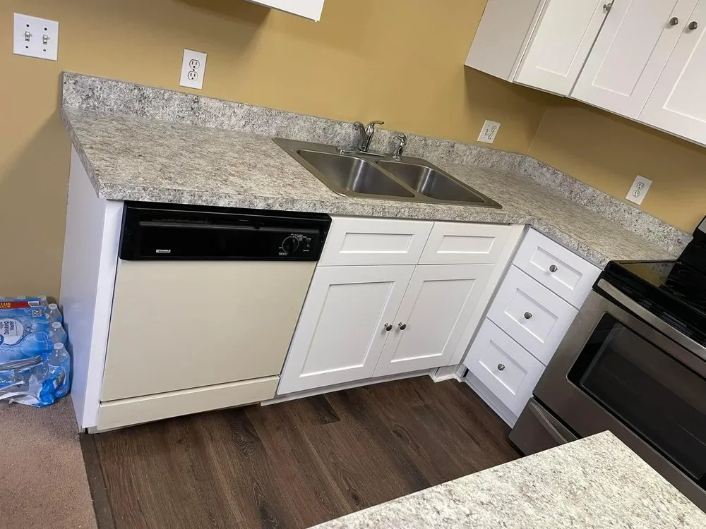 Slide of D&M Remodeling Service