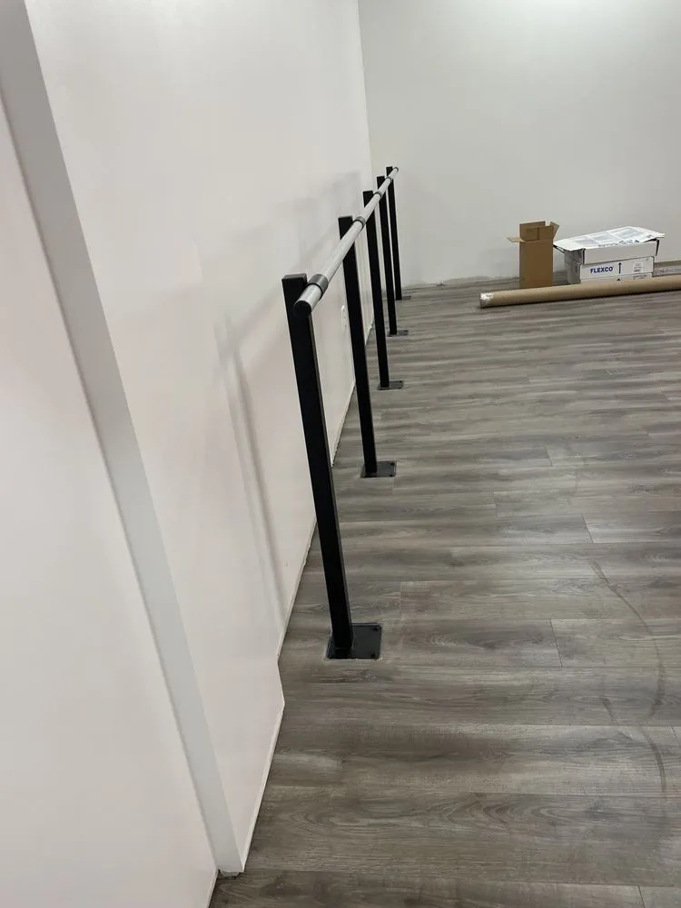 Slide of D&M Remodeling Service