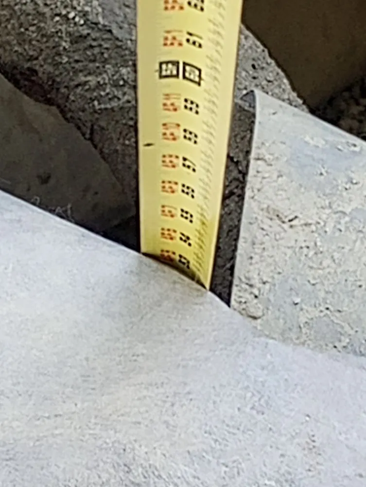 Slide of DMR Handyman