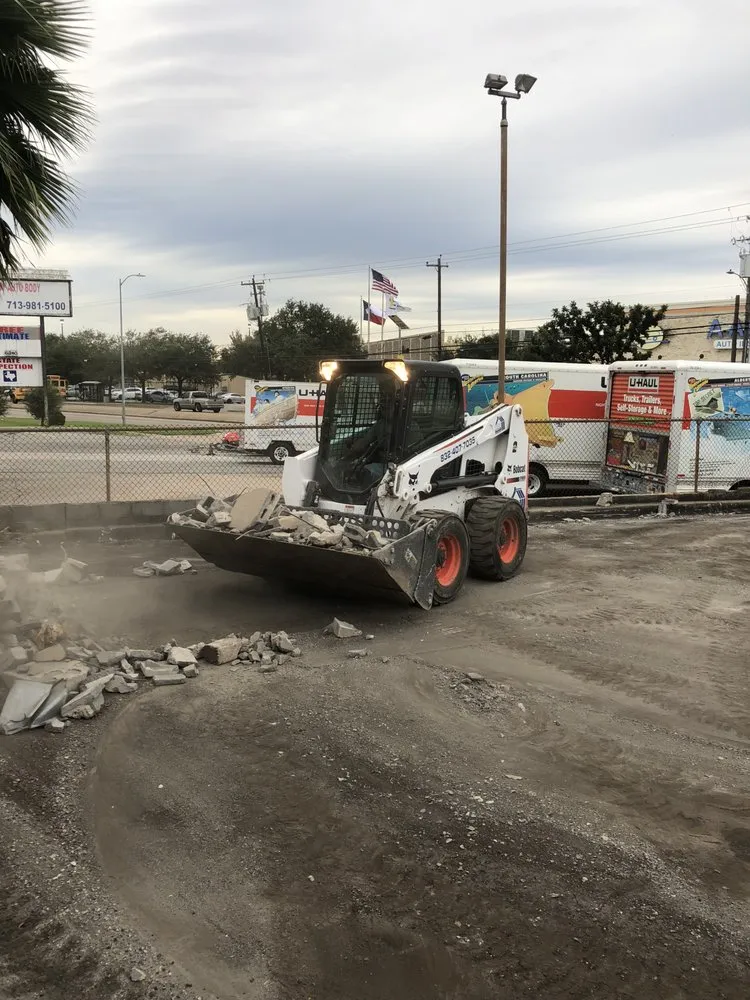 Slide of DMT Remodeling & Construction