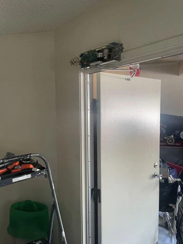 Slide of Do Right Right Now Handyman Services