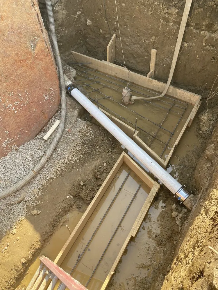 Slide of Doc Thompson Plumbing