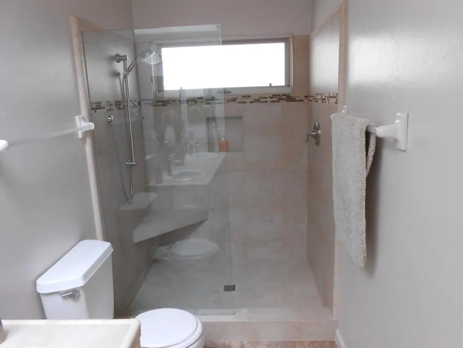 Slide of Don Leitch Construction