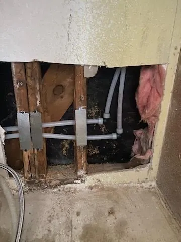 Slide of Donnie's Plumbing