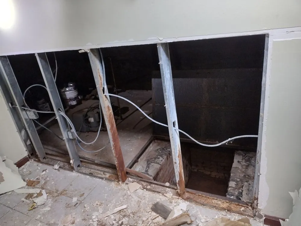 Slide of Double A Contracting