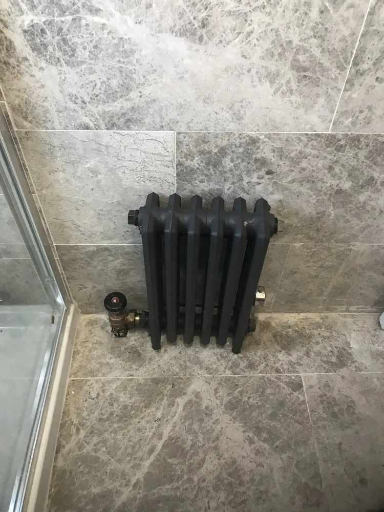 Slide of Double R Heating & Housing Services