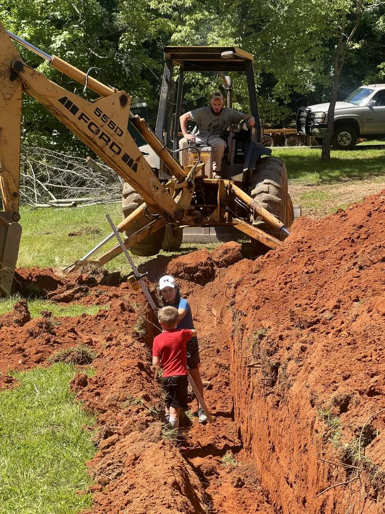 Quality plumbing repair experts serving Dewy Rose, GA - Doug Campbell Backhoe