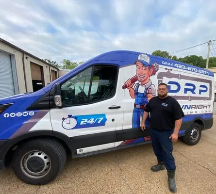 DownRight Plumbing Logo