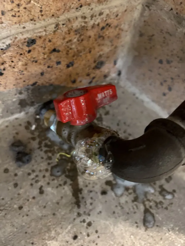 Slide of DR Construction & Landscaping.