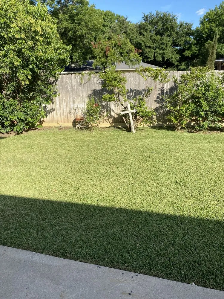 Slide of DR Construction & Landscaping.