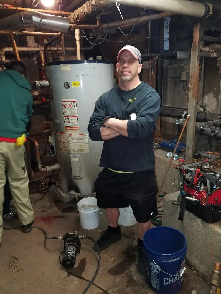 Expert water heater service experts serving Lake Bluff, IL - Drain & Plumbing Services