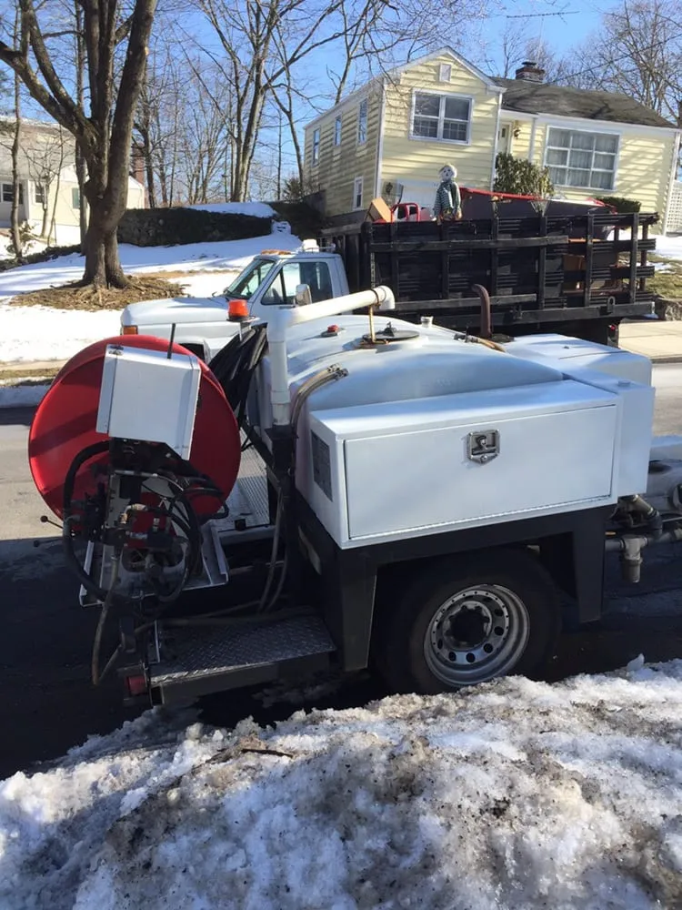 Emergency water heater service experts serving Stamford, CT - Drain Away Sewer Service