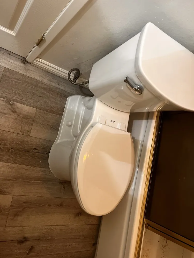 Quality water heater service experts serving Santa Clarita, CA - Drain Brothers Plumbing