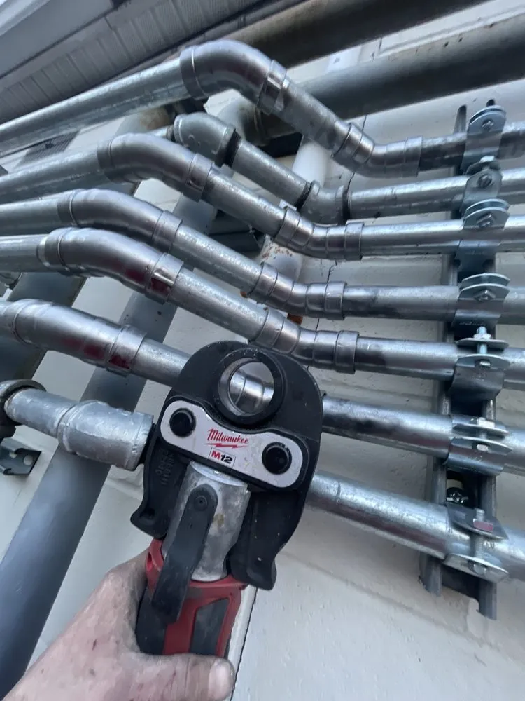 Slide of Drain experts