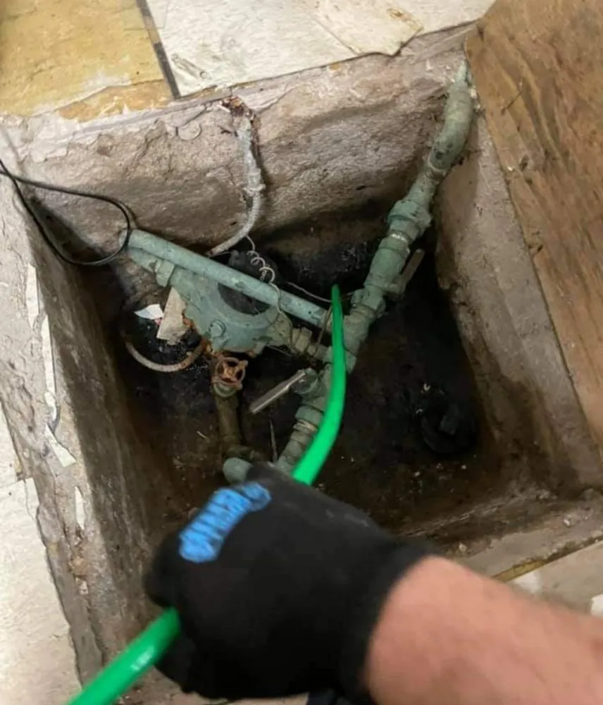 Slide of Drain Geeks