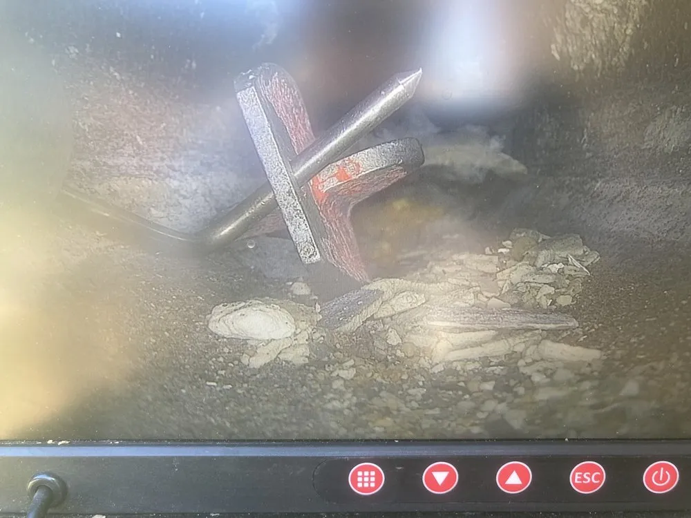 Slide of Drain Hound