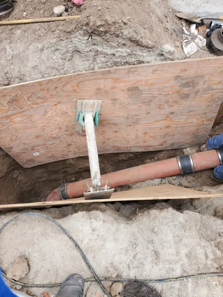 Affordable emergency plumbing service in Inglewood, CA - Drain Invaders