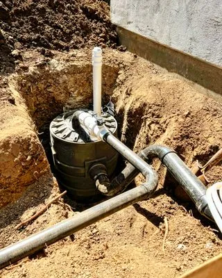 DrainCo Inc Logo