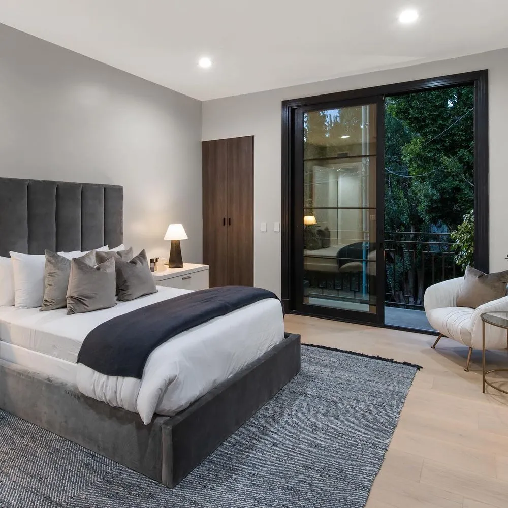 Slide of Dream Kitchen & Bath