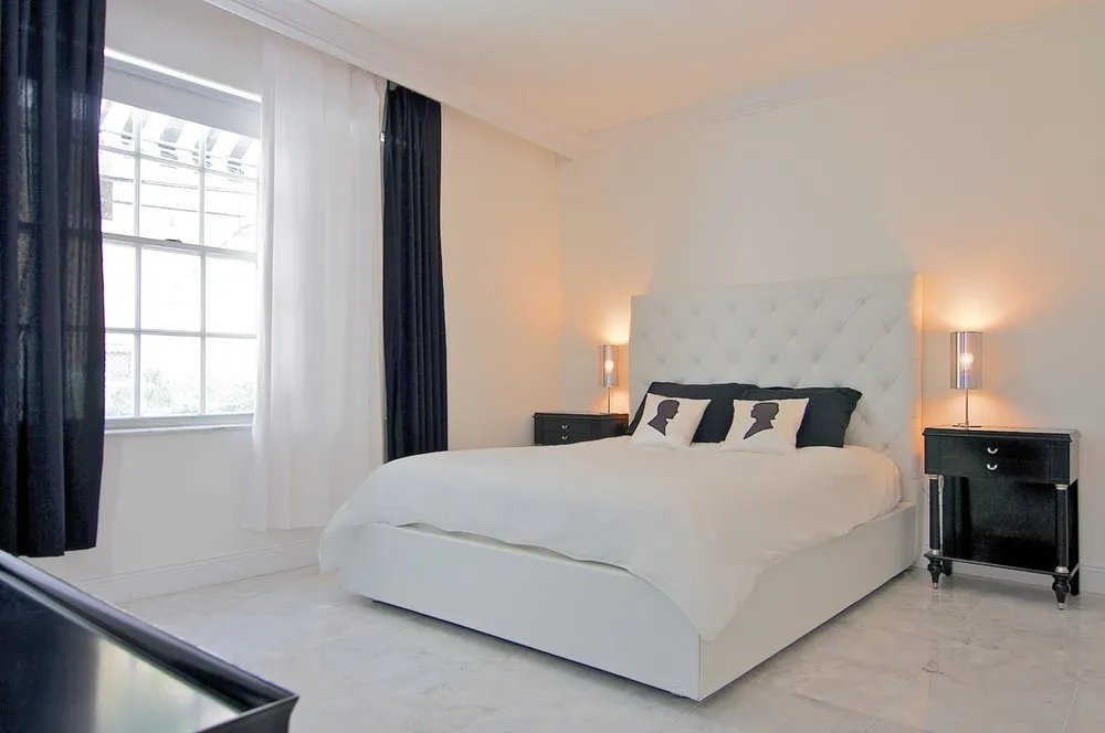 Slide of DreamLine Contractors