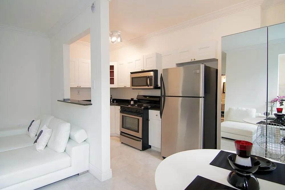 Slide of DreamLine Contractors