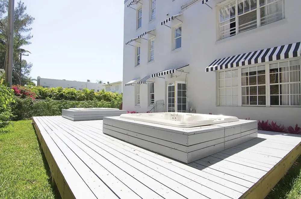 Slide of DreamLine Contractors