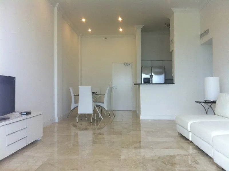 Slide of DreamLine Contractors