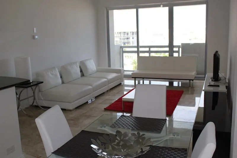 Slide of DreamLine Contractors