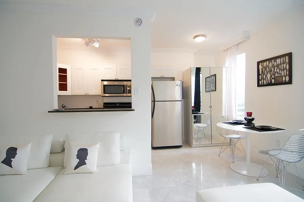 Slide of DreamLine Contractors