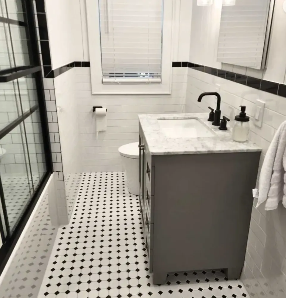 Slide of Dreamline Design