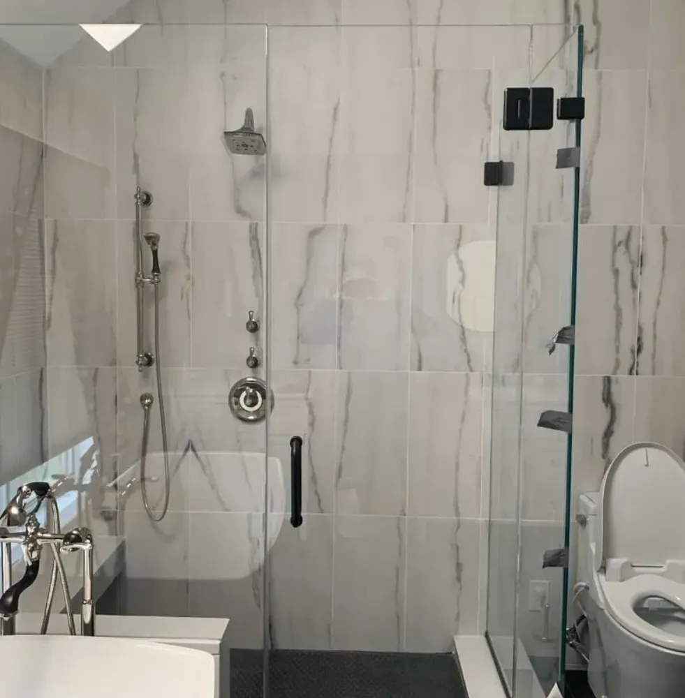 Slide of Dreamline Design