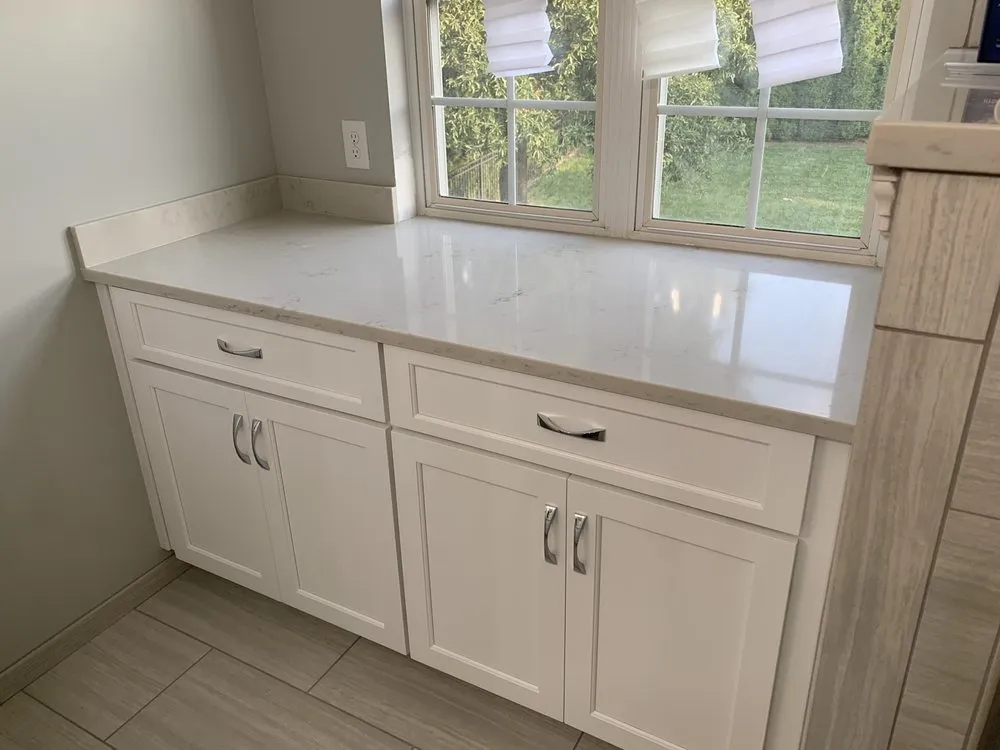 Slide of Dreamline Kitchens & Baths