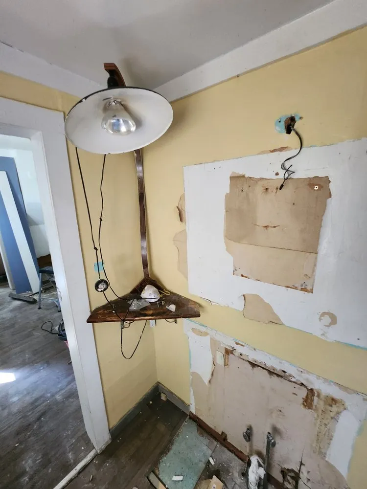 Slide of Drewski Handyman Services