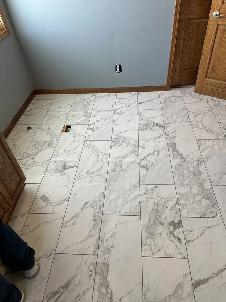 Slide of D’s Handyman Service