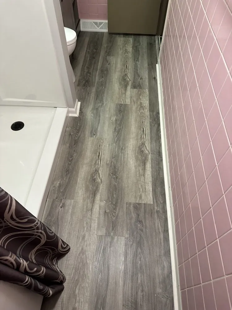 Slide of D’s Handyman Service