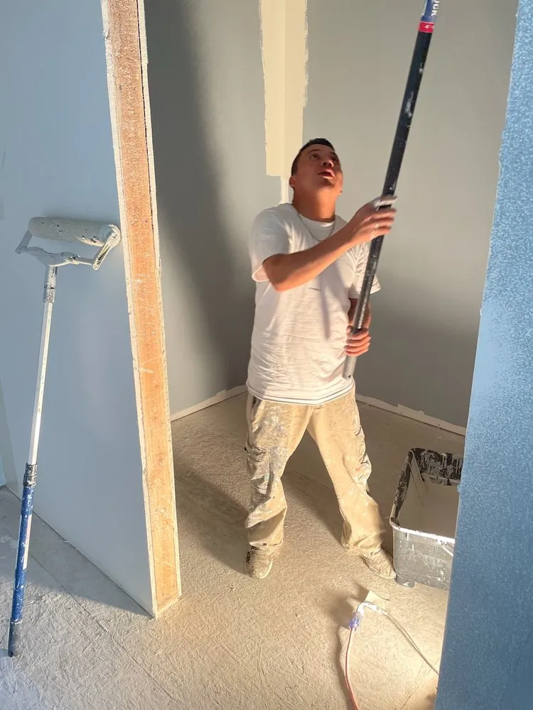 Slide of Duarte's Contracting & More