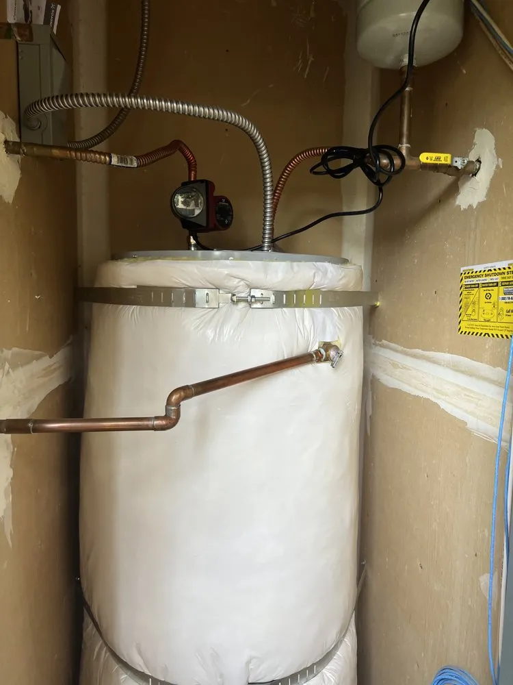 Emergency emergency plumbing for homes in Sacramento, CA by Ducks Plumbing Heating Air