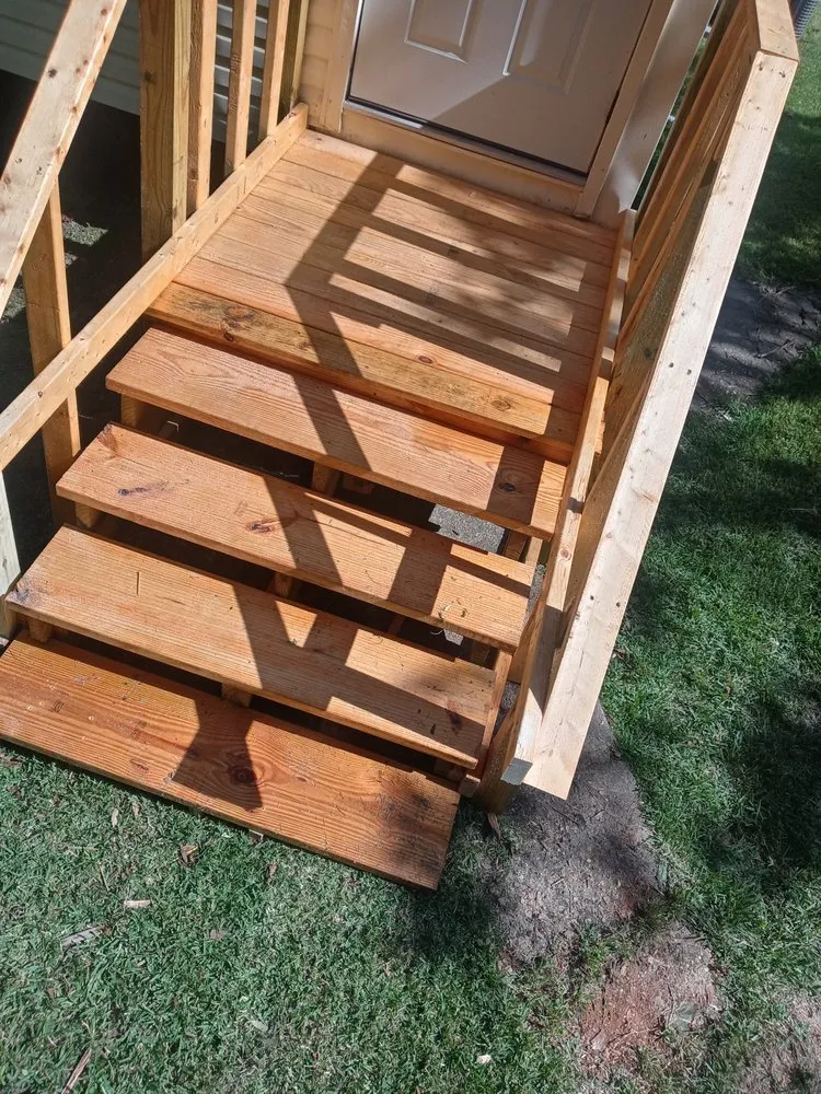 Slide of Dustie  Handyman