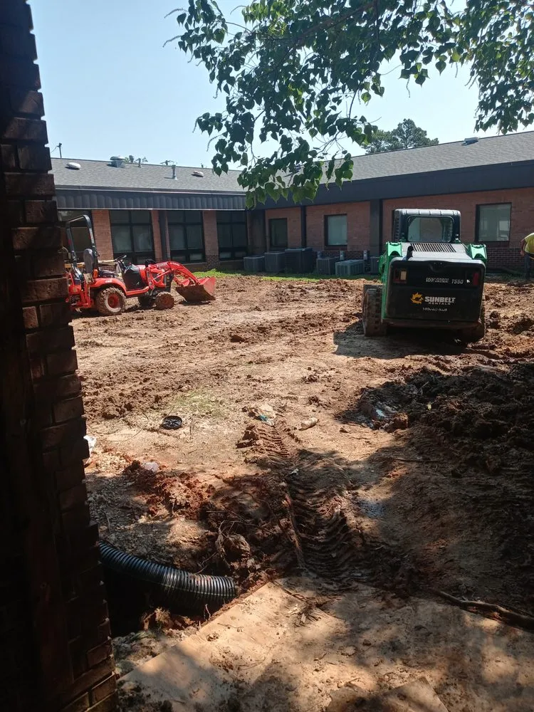 Slide of Dustie  Handyman