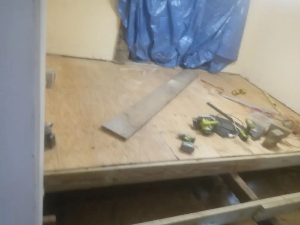 Slide of Dustie  Handyman