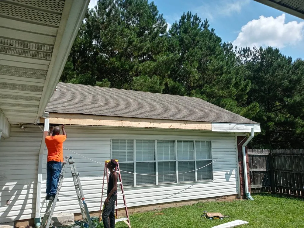 Slide of Dustie  Handyman